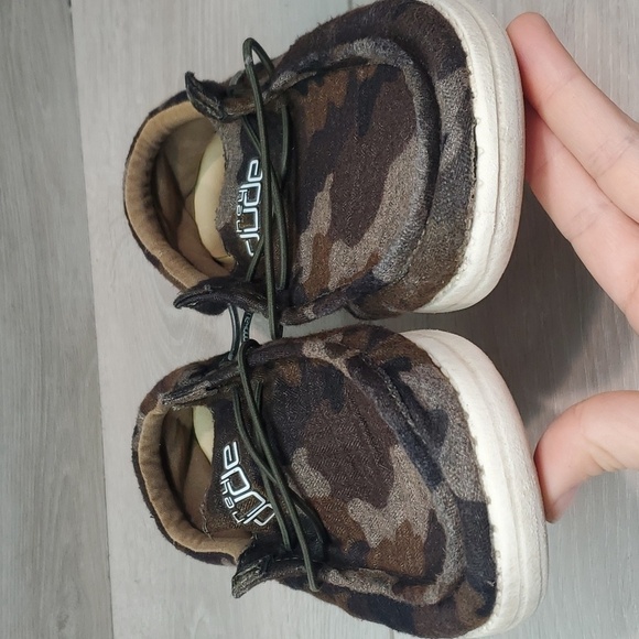 Hey Dude Wally Linen Youth Camo Loafer Slip on shoes sz Y6-L7 - Picture 5 of 11